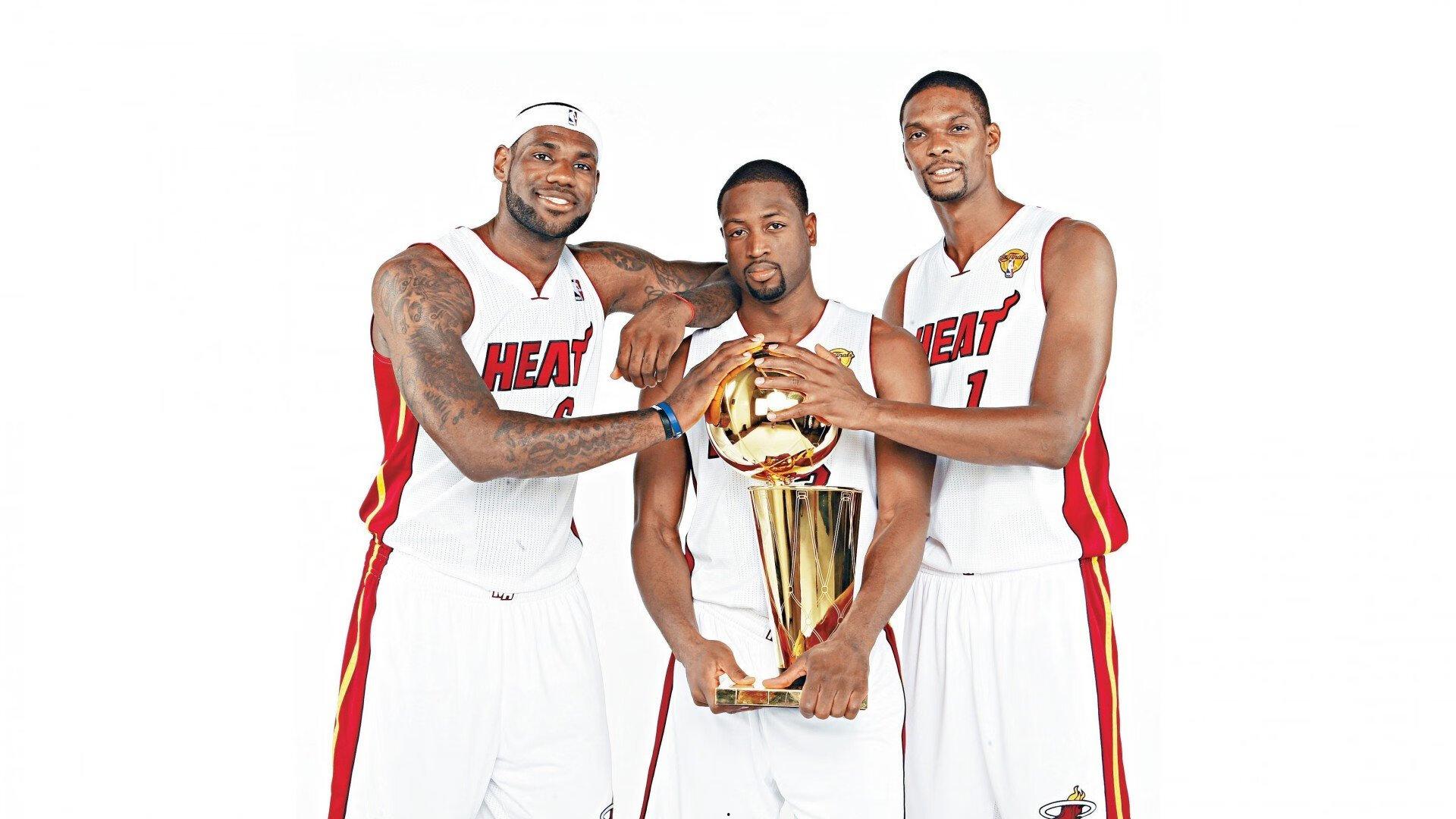 沃格尔力赞莫里斯为球队隐形支柱 称其贡献被严重低估应获更多赞誉